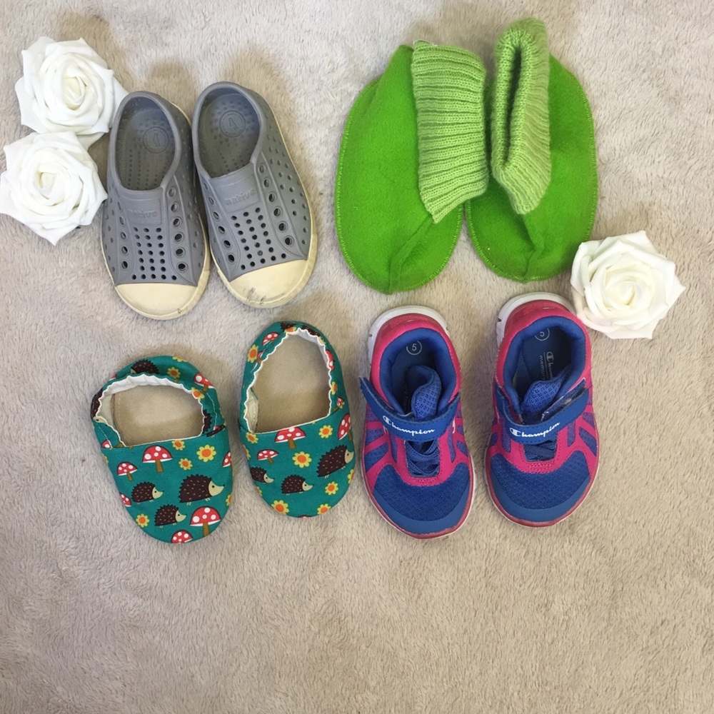 Bundle of kids shoes